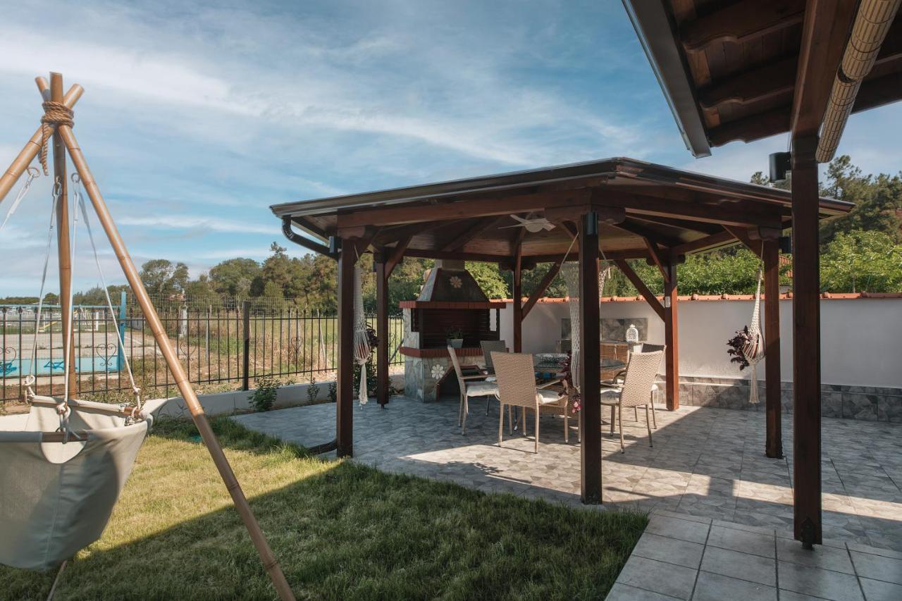 Wood House "Private Spa" Vergia Exterior foto